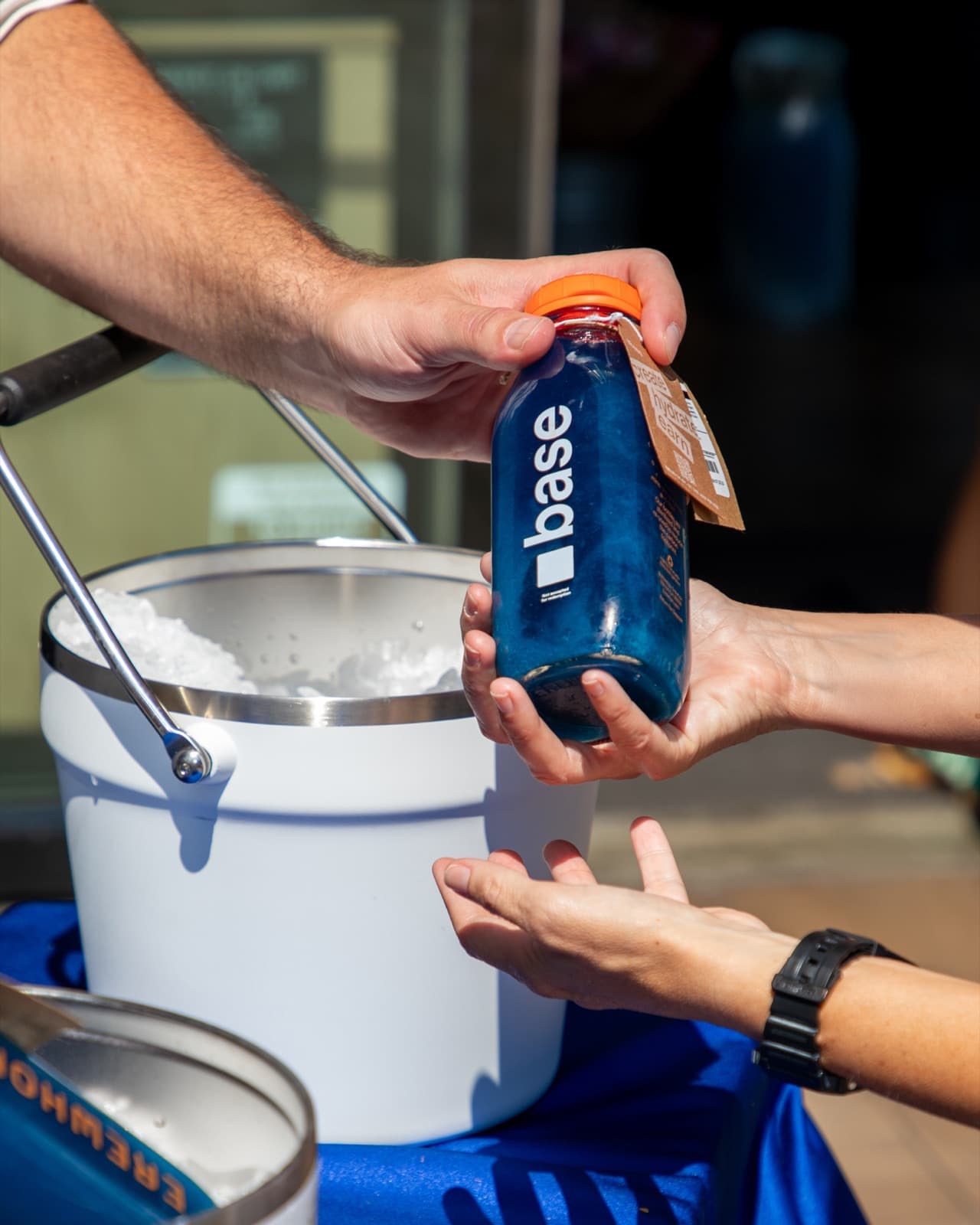 Bottle Handoff